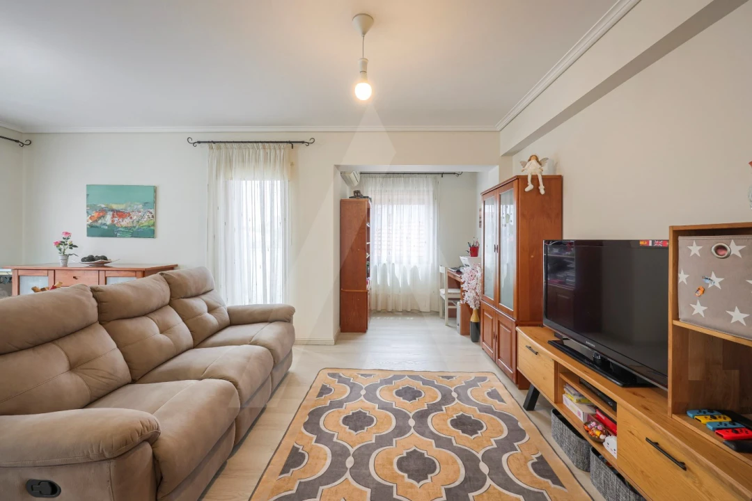 Apartamento T2 para Venda em São Bernardo Foto 2