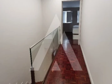 Apartamento T2 para Arrendamento em Sé Nova, Santa Cruz, Almedina e São Bartolomeu