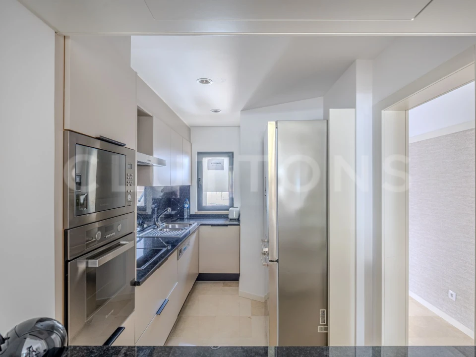 Apartamento T2 para Venda em Quarteira Foto 11