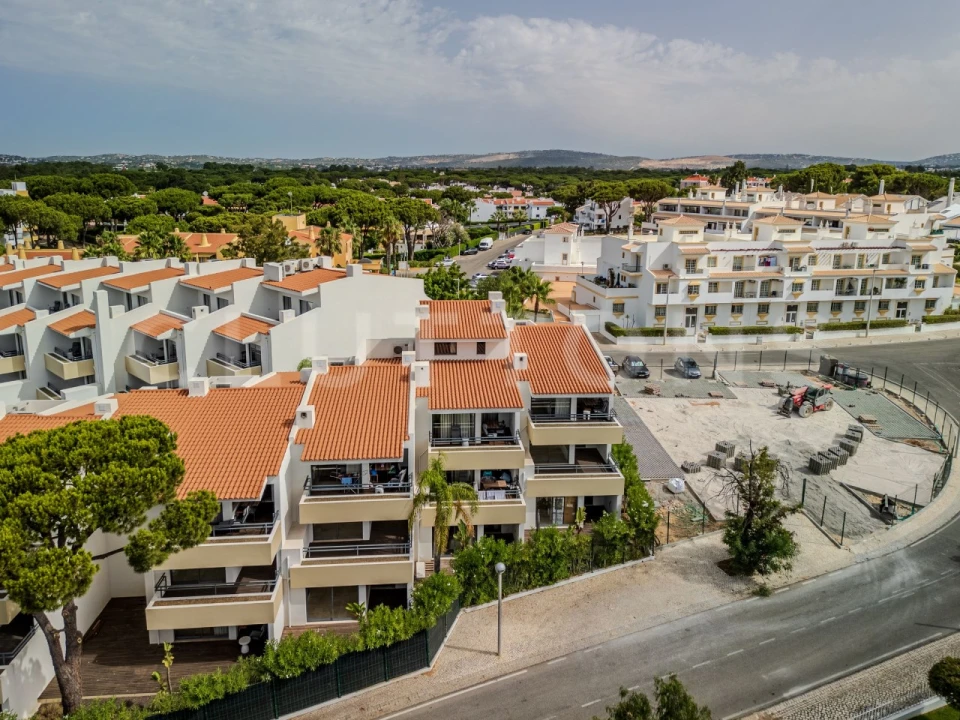 Apartamento T2 para Venda em Quarteira Foto 18