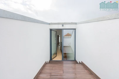 Apartamento T1 para Arrendamento em Glória e Vera Cruz