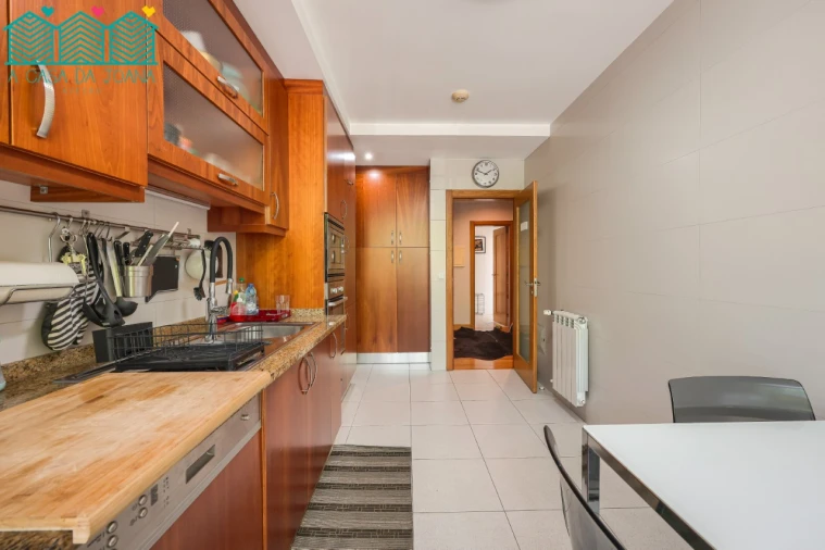 Apartamento T3 para Arrendamento em São Bernardo Foto 10