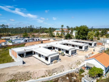 Moradia T4 para Venda em Pataias e Martingança