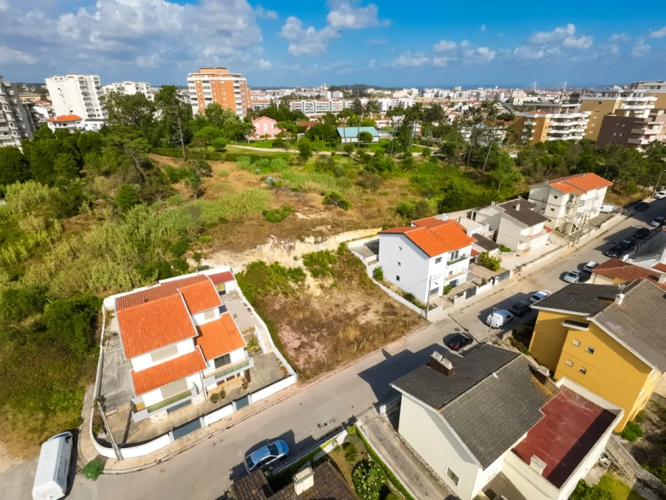 Terreno para Venda em Buarcos Foto 1