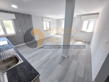 Apartamento T2 para Venda em Corroios
