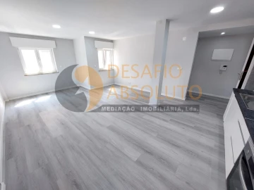 Apartamento T2 para Venda em Corroios