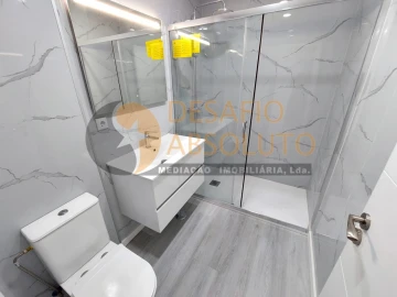 Apartamento T2 para Venda em Corroios
