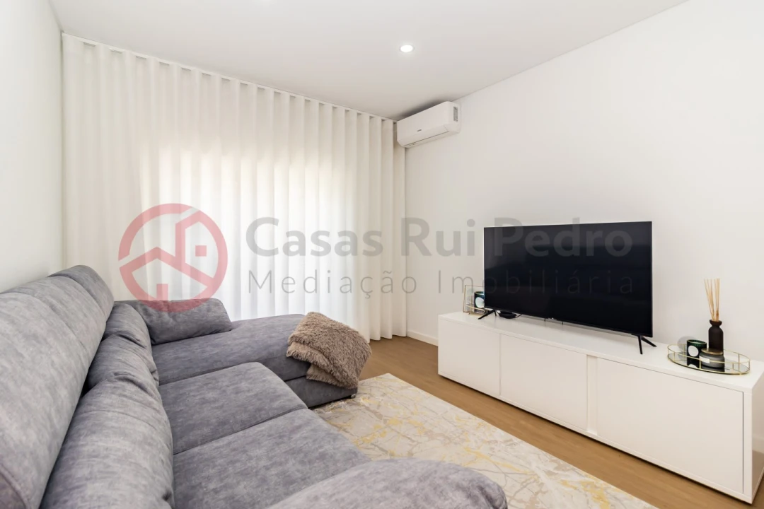 Apartamento T2 para Venda em Almada, Cova da Piedade, Pragal e Cacilhas Foto 12
