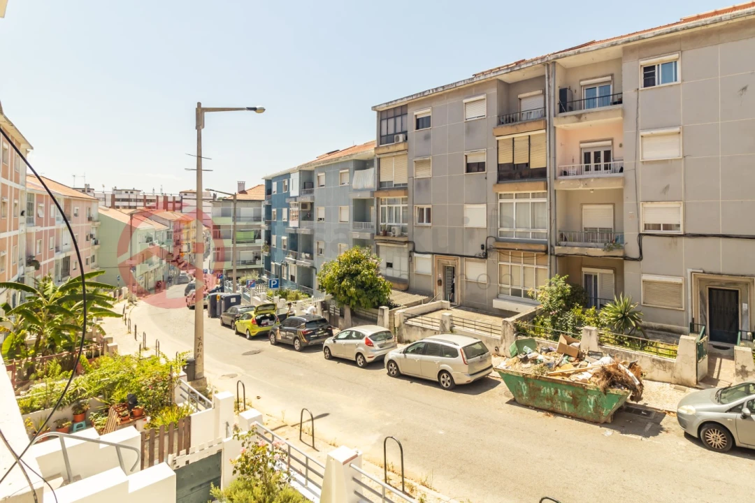 Apartamento T2 para Venda em Almada, Cova da Piedade, Pragal e Cacilhas Foto 16