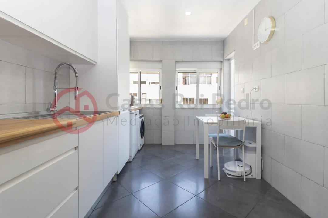 Apartamento T2 para Venda em Almada, Cova da Piedade, Pragal e Cacilhas Foto 34