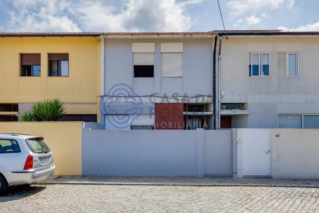 Moradia T3 para Venda em Perafita, Lavra e Santa Cruz do Bispo Foto 1