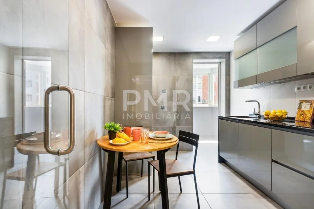 Apartamento T3 para Venda em Olivais Foto 3