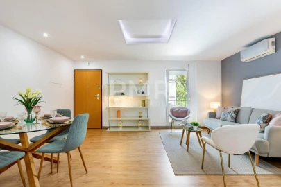 Apartamento T3 para Venda em Olivais