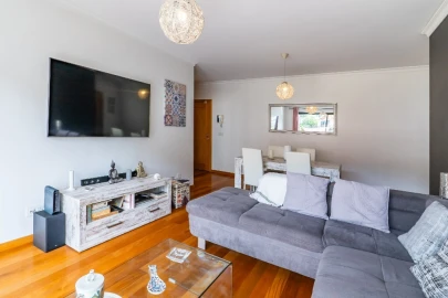 Apartamento T1 para Venda em Caniço