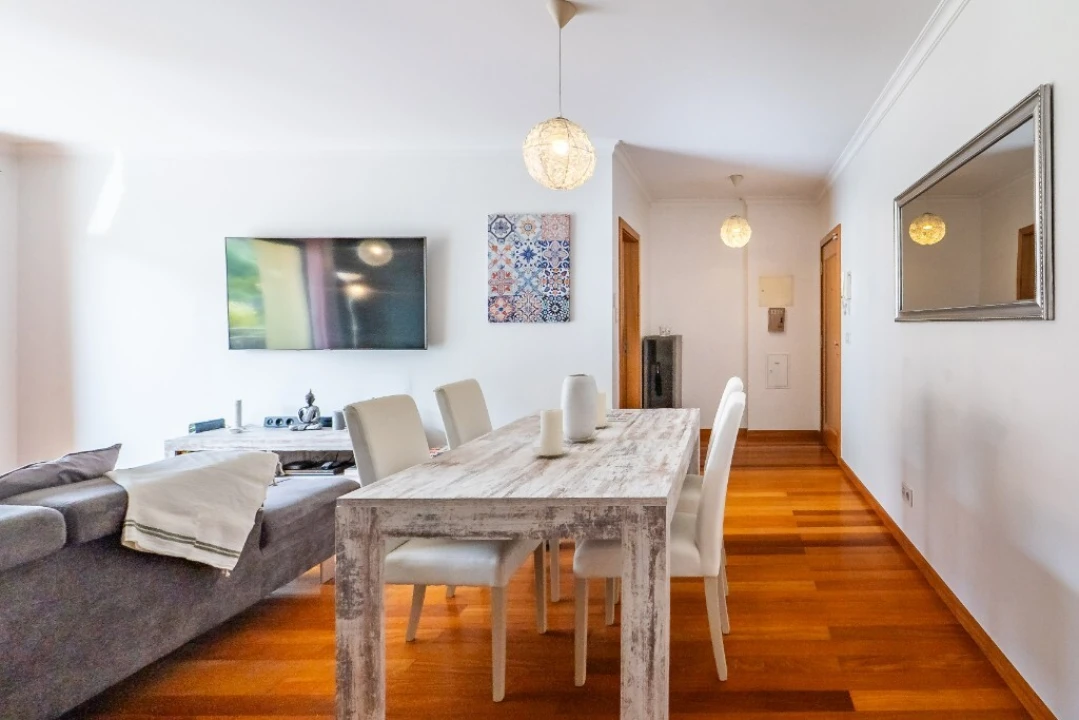 Apartamento T1 para Venda em Caniço Foto 13