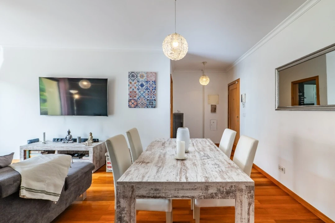 Apartamento T1 para Venda em Caniço Foto 14