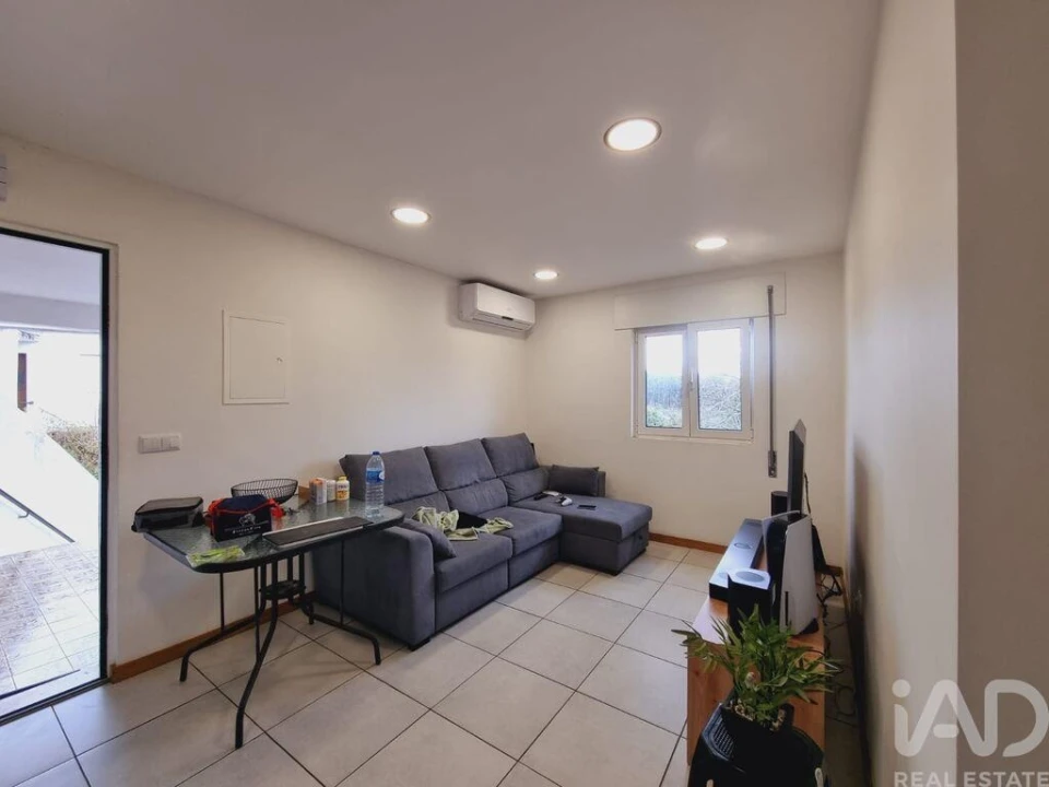 Moradia T4 para Venda em Mouraz e Vila Nova da Rainha Foto 3