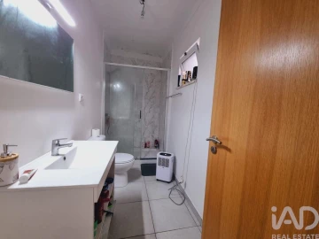 Moradia T4 para Venda em Mouraz e Vila Nova da Rainha
