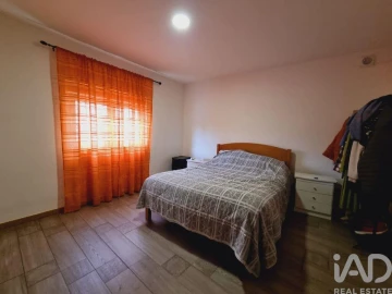 Moradia T4 para Venda em Mouraz e Vila Nova da Rainha