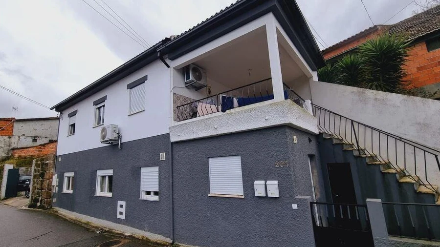 Moradia T4 para Venda em Mouraz e Vila Nova da Rainha