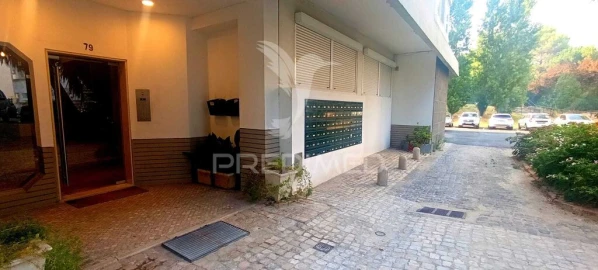 Apartamento T3 para Venda em Olivais