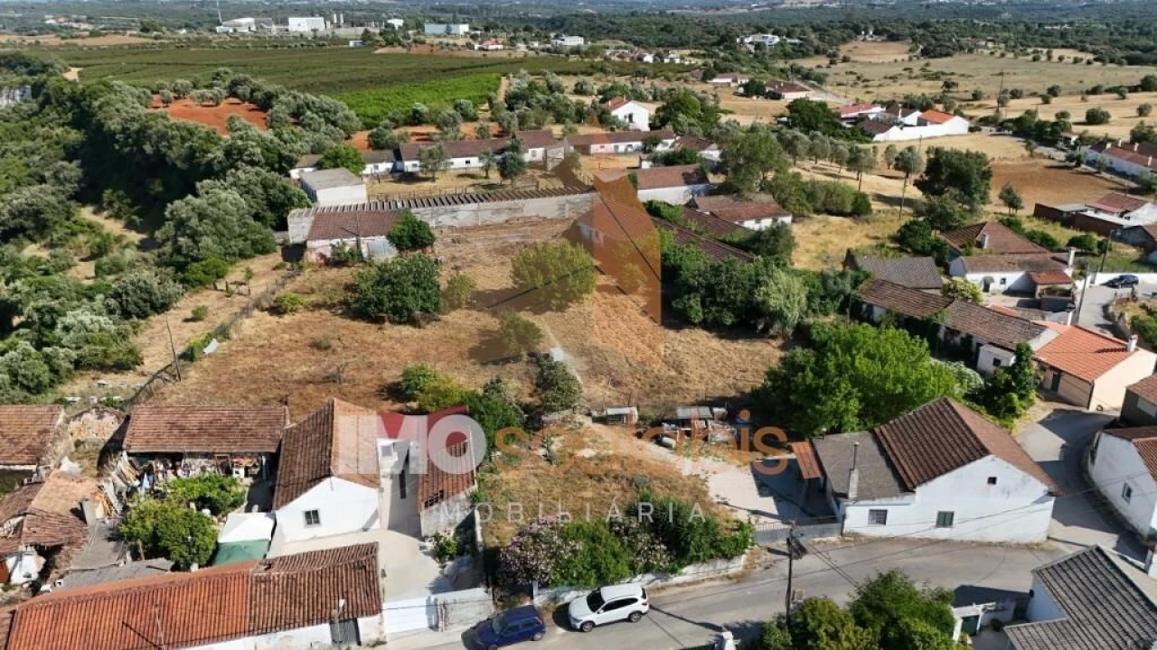 Moradia T3 para Venda em Almoster Foto 40