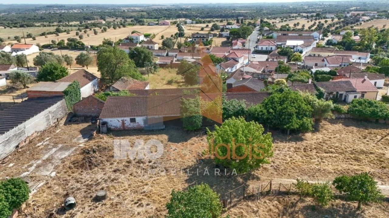Moradia T3 para Venda em Almoster Foto 29