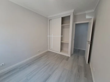 Apartamento T2 para Venda em Corroios