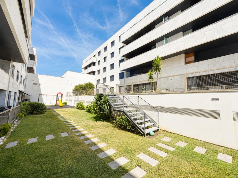 Apartamento T2 para Venda em Santo Antonio dos Olivais Foto 9