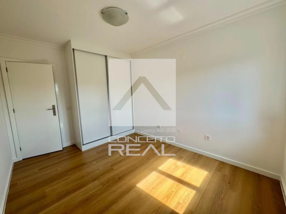 Apartamento T2 para Venda em Rio Tinto Foto 16