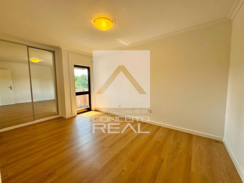 Apartamento T2 para Venda em Rio Tinto Foto 14