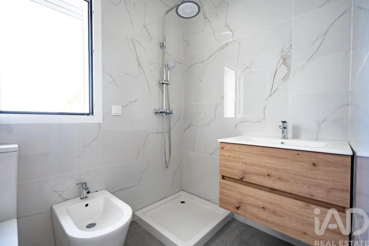 Apartamento T2 para Venda em Monte Real e Carvide Foto 24