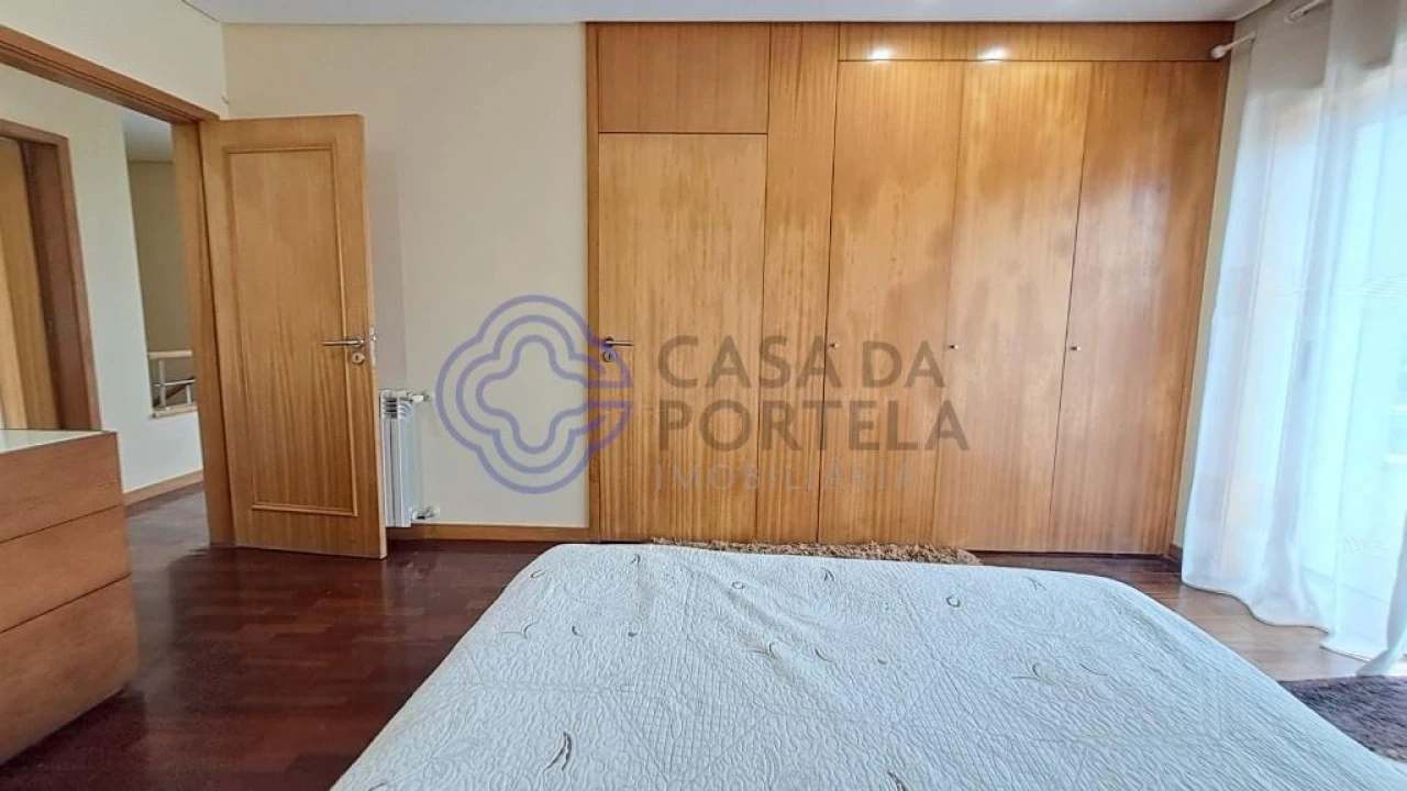 Moradia T4 para Venda em Aguas Santas Foto 31