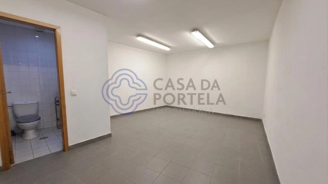 Moradia T4 para Venda em Aguas Santas Foto 40