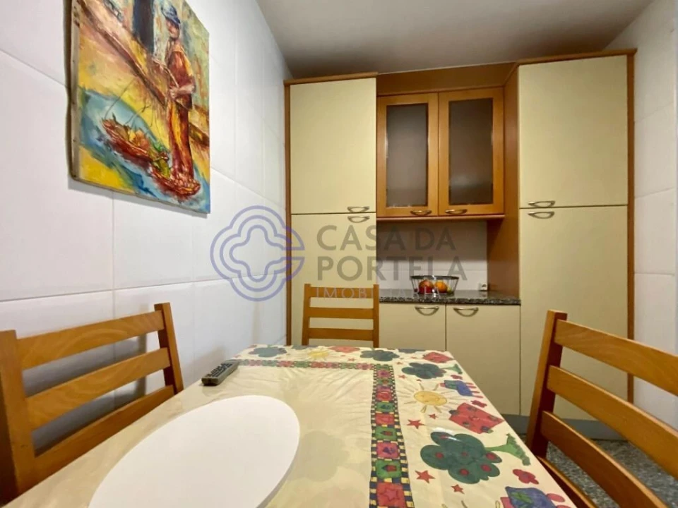 Apartamento T2 para Arrendamento em Paranhos Foto 12