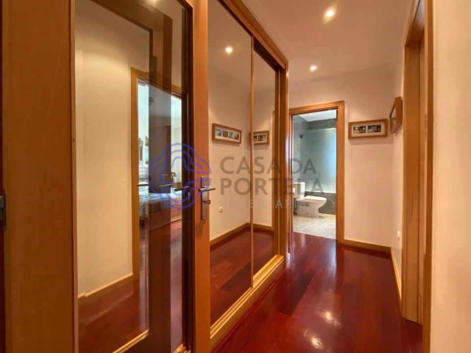 Apartamento T2 para Arrendamento em Paranhos Foto 19
