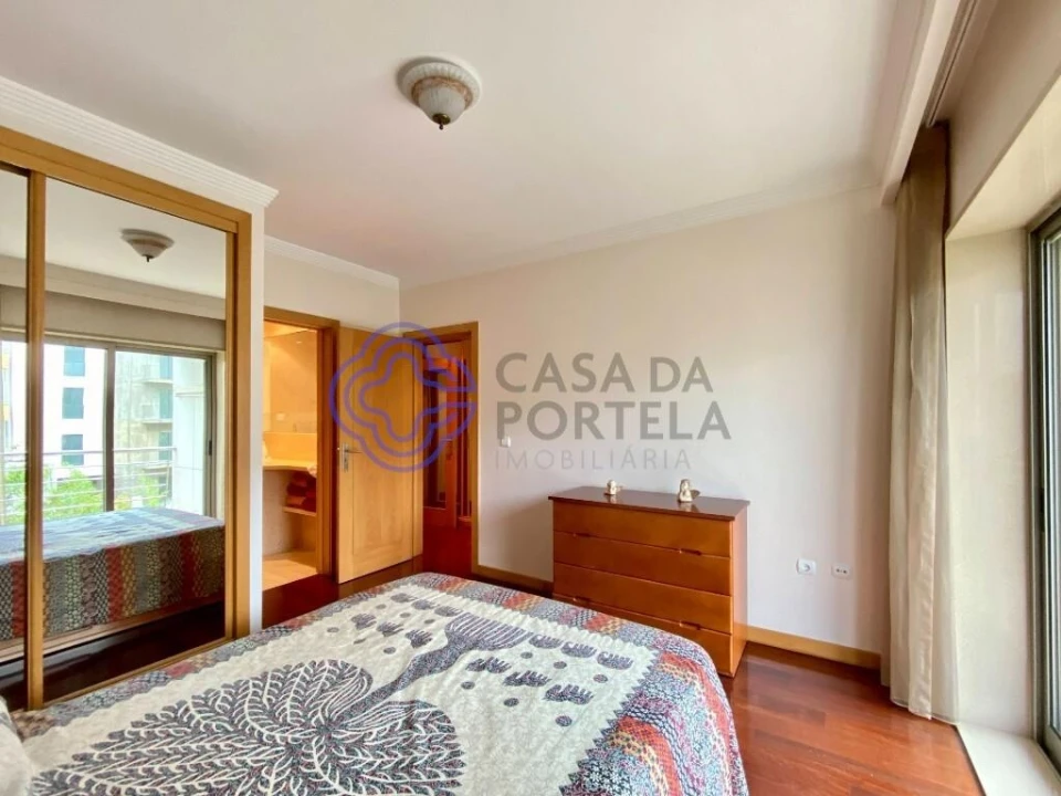 Apartamento T2 para Arrendamento em Paranhos Foto 16