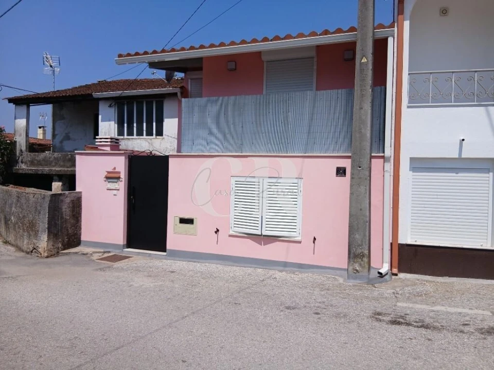 Moradia T2 para Venda em Graça Foto 1