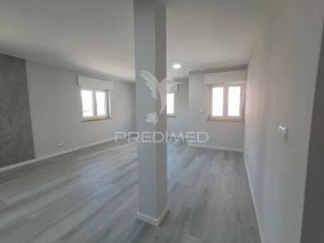 Apartamento T2 para Venda em Corroios