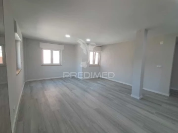 Apartamento T2 para Venda em Corroios
