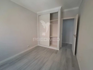 Apartamento T2 para Venda em Corroios