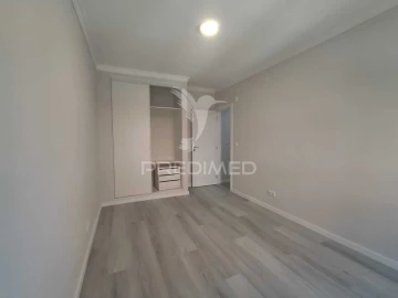Apartamento T2 para Venda em Corroios