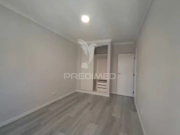 Apartamento T2 para Venda em Corroios