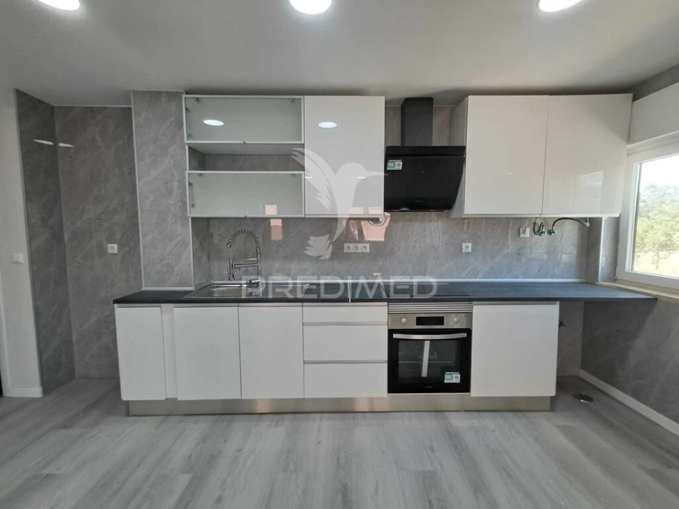 Apartamento T2 para Venda em Corroios Foto 3
