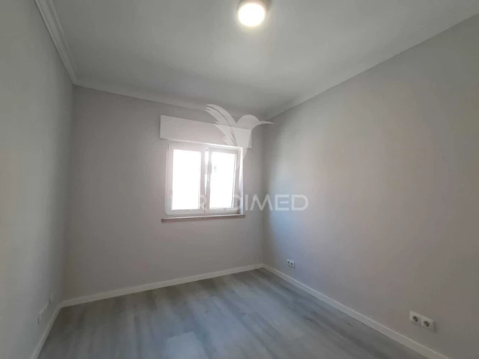 Apartamento T2 para Venda em Corroios Foto 17