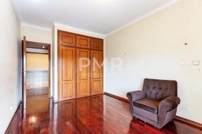 Apartamento T4 para Venda em Lumiar