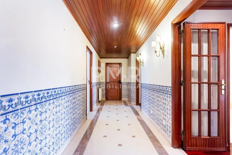 Apartamento T4 para Venda em Lumiar Foto 11