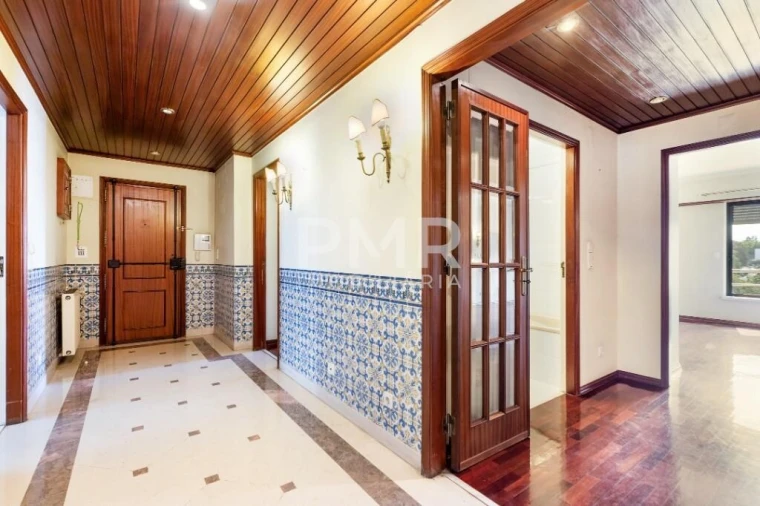 Apartamento T4 para Venda em Lumiar Foto 13