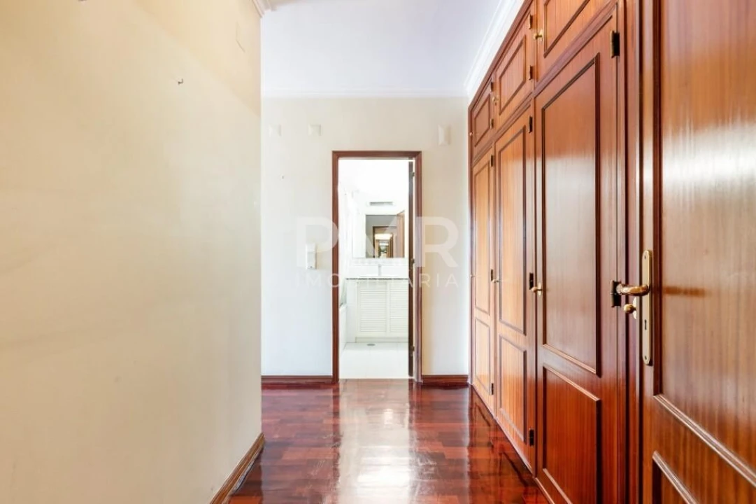Apartamento T4 para Venda em Lumiar Foto 17