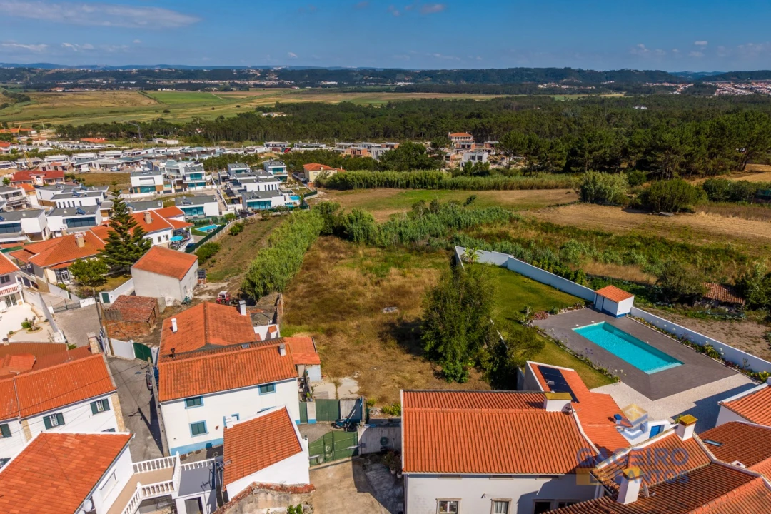 Terreno para Venda em Tornada e Salir do Porto Foto 2